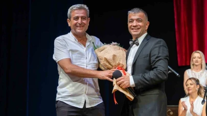 Manavgat Belediyesi TSM Korosu’ndan "Solistler Geçidi" konseri