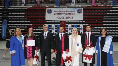 289 hekim mezun oldu