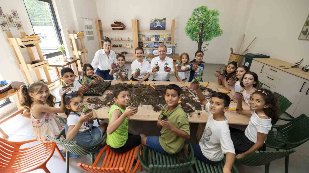 Başkan Seçer çocuklarla bir araya geldi