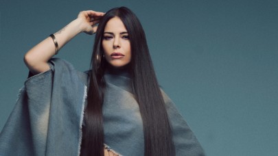 Simge'den yaza damga vuracak o şarkı