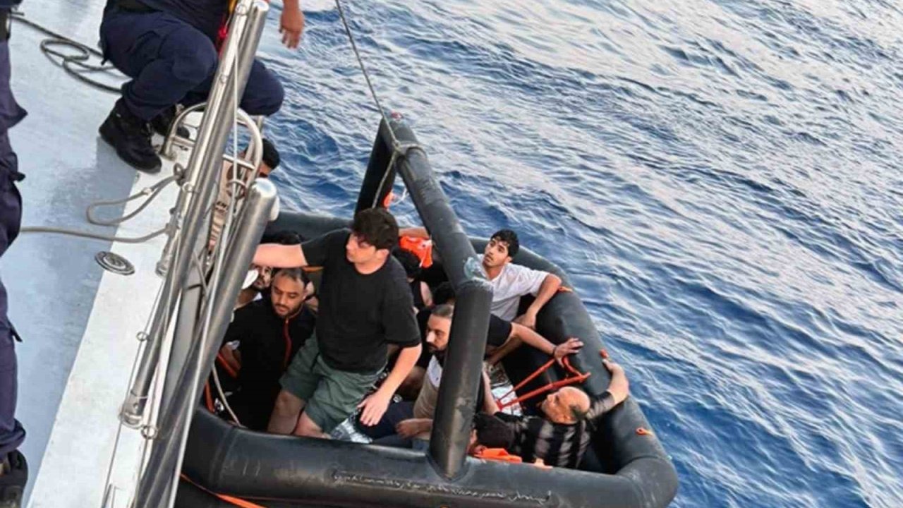 Yunanistan’ın geri ittiği can salında bir göçmen kaçakçılığı şüphelisi yakalandı