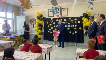 Mersin’de 403 bin öğrenci karne sevinci yaşadı
