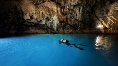 Antalya'nın "gizemli mağarası" Altınbeşik'teki biyolojik çeşitlilik su altından görüntülendi