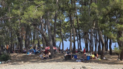Antalya’da Hafta Sonu Sahiller ve Piknik Alanları Doldu Taştı!