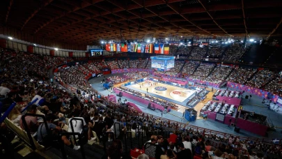 FIBA Kadınlar EuroBasket'te Türkiye maçında seyirci rekoru kırıldı