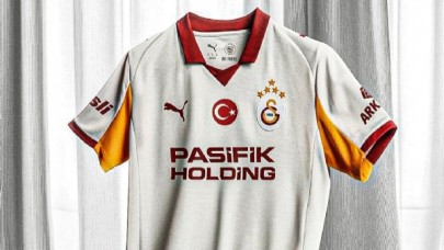 Galatasaray’ın Yeni Sezon Formaları Tanıtıldı!