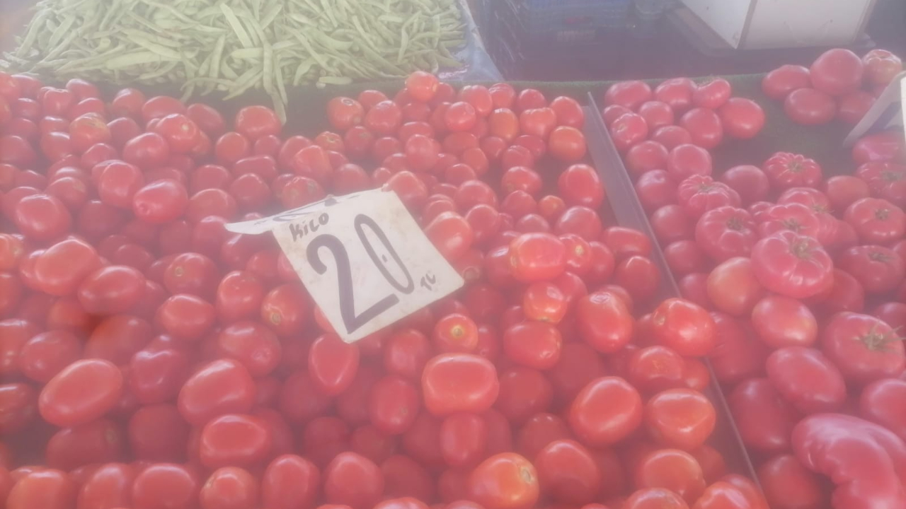 Sebze fiyatlarında düşüş meyveye uğramadı