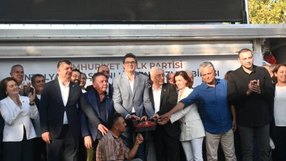 CHP Antalya’da Kılıçdaroğlu’na Mesajlı Gönderme: “O Sofraya Oturmayacağız”