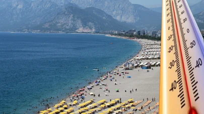 Antalya'da sıcaklık rekor seviyelerde! Kentte en serin ilçeler belli oldu