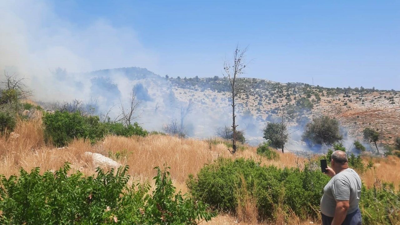 Silifke’de ağaçlık alanda çıkan yangın kontrol altına alındı