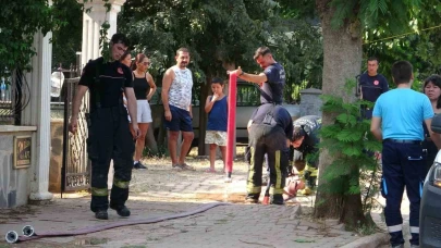 Tatil için geldikleri evleri 1 saat sonra küle döndü