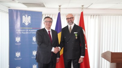 Antalyalı İş İnsanı Semih Beken’e Romanya’dan Devlet Nişanı