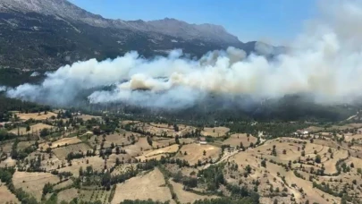 Isparta’daki orman yangınına havadan ve karadan müdahale devam ediyor