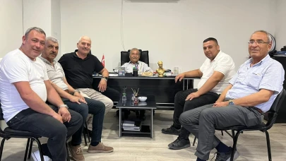 Burdur'da halk otobüsleri kooperatifinde Mustafa Acar, güven tazeledi
