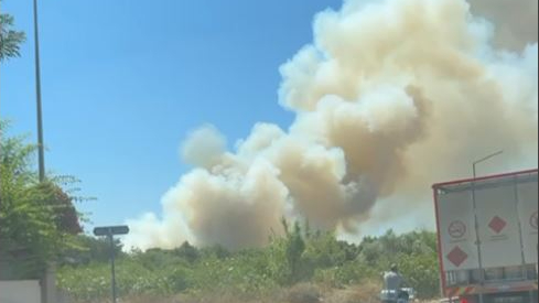 Muratpaşa’da dumanlar gökyüzünü sardı