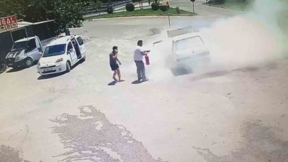 Marketten çıkıp Tofaş aracına bindi, 10 metre sonra dumana boğuldu