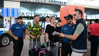 Antalya polisi turistlerin güvenliği için denizde, havada, karada görev yapıyor