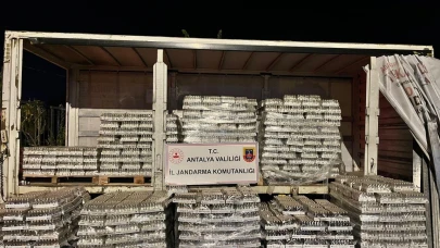 Antalya'da yüklü miktarda kaçak alkol ele geçirildi
