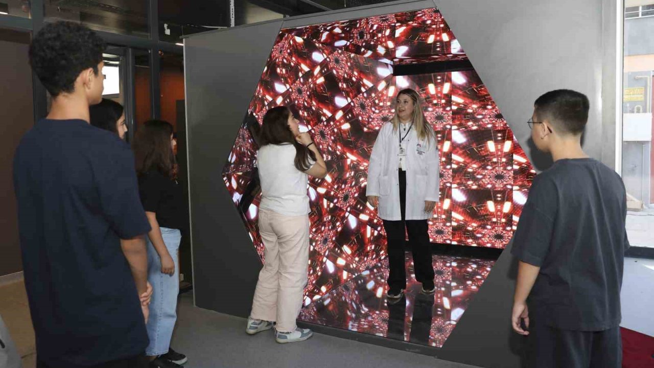Mersin’de ’Aratos Matematik Evi’ne yoğun ilgi
