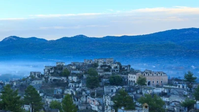 Akdeniz'in hayalet köyü! Burada hayat 100 yıl önce durdu