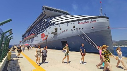 Bodrum’a denizden 2606 turist geldi