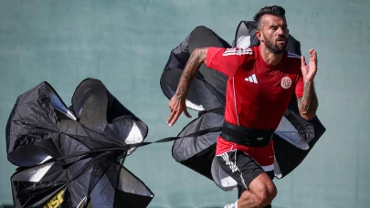 Antalyaspor günde 3 antrenmanla sezona hazırlanıyor