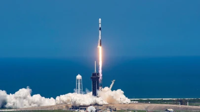 İsrail, Musk'ın şirketi aracılığıyla iletişim uydusunu uzaya fırlattı