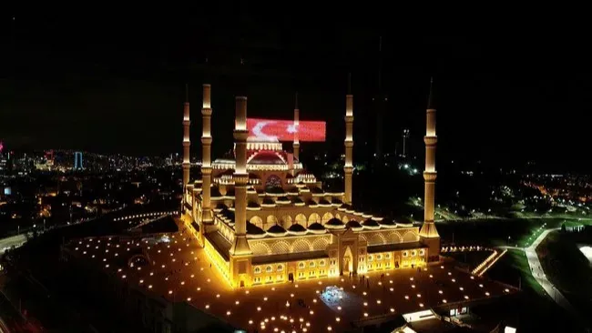 15 Temmuz gecesi camilerde sela okunacak!