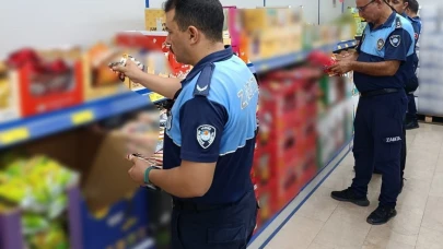 Mersin’de zincir marketlerde etiket ve son kullanma tarihi denetimi