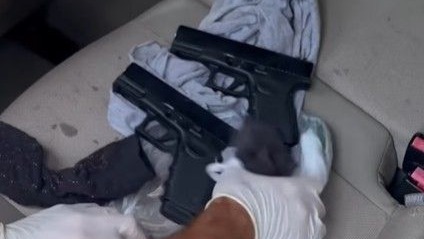 Isparta’da durdurulan bir araçta 3 ruhsatsız tabanca ele geçirildi