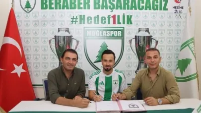 Muğlaspor Şahintürk ile imzaladı