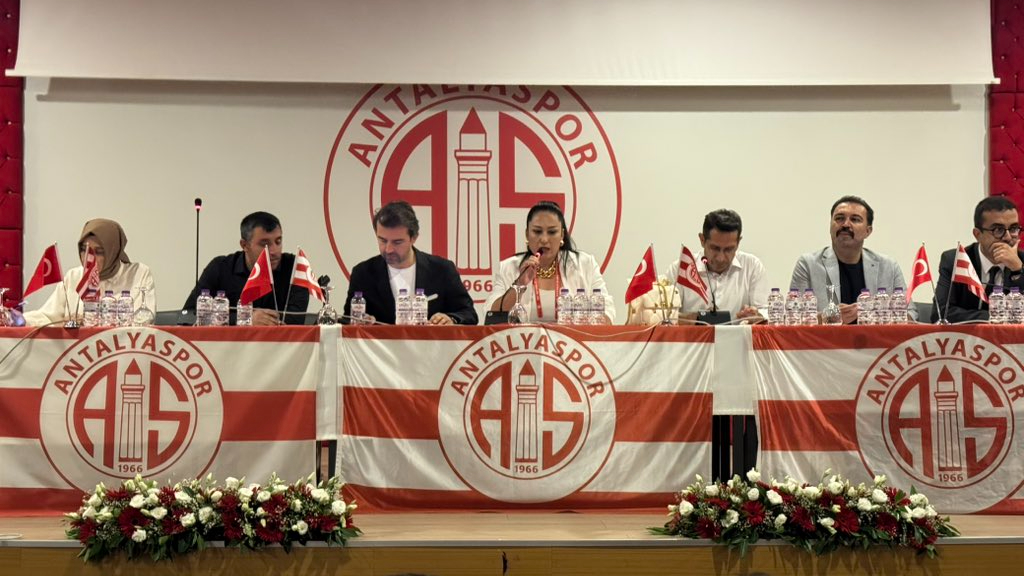 Antalyaspor'da başkanlığa Rıza Perçin seçildi