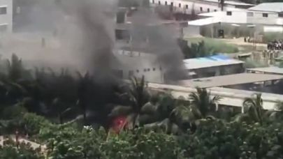 Bangladeş’te eğitim uçağı kampüse düştü!