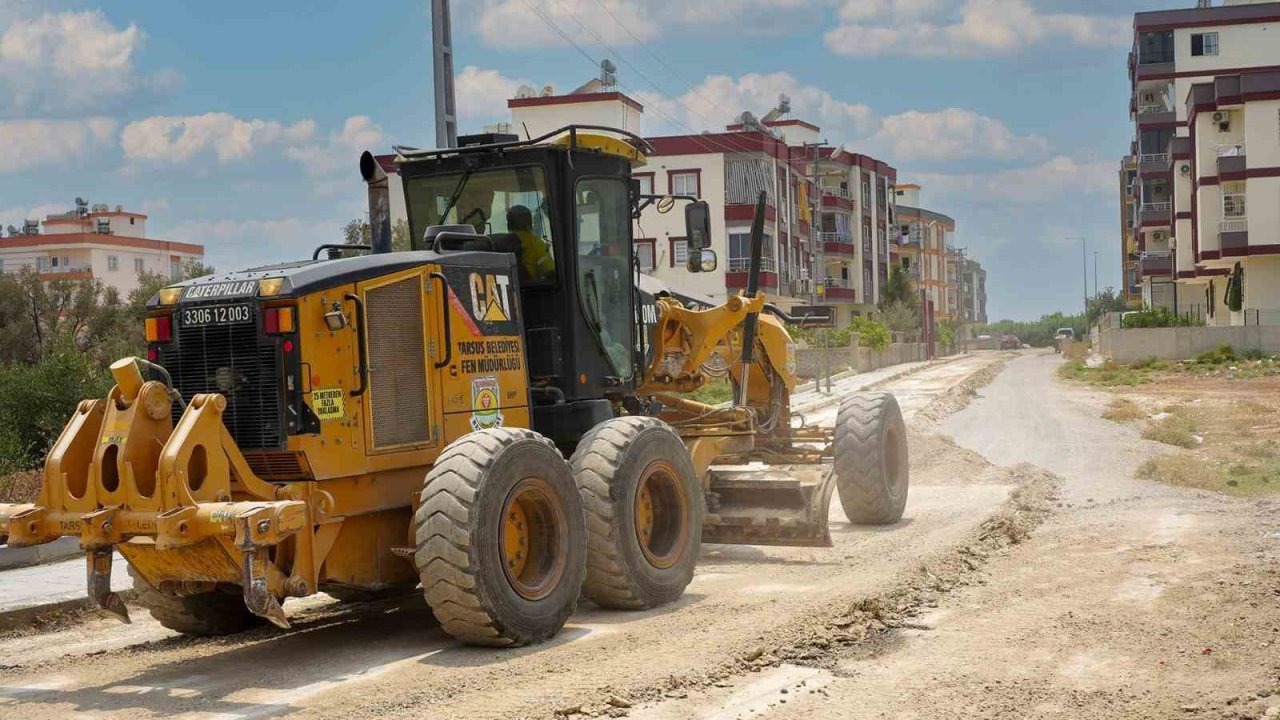 Tarsus’ta Bağlar Mahallesi’nde yol çalışmaları başladı