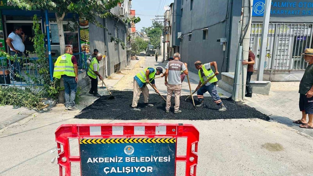 Akdeniz’in her mahallesine hizmet götürülüyor