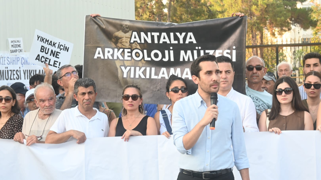 Antalya Barosu’ndan müze yıkımına tepki