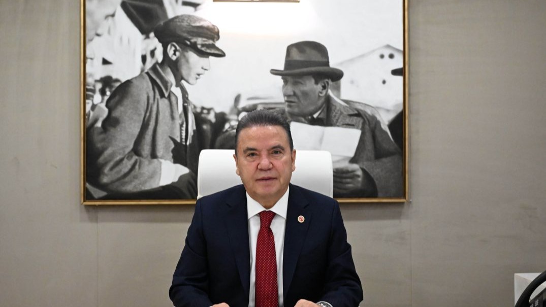 Antalya Büyükşehir Belediyesi'ne yönelik yeni operasyon; 3 gözaltı