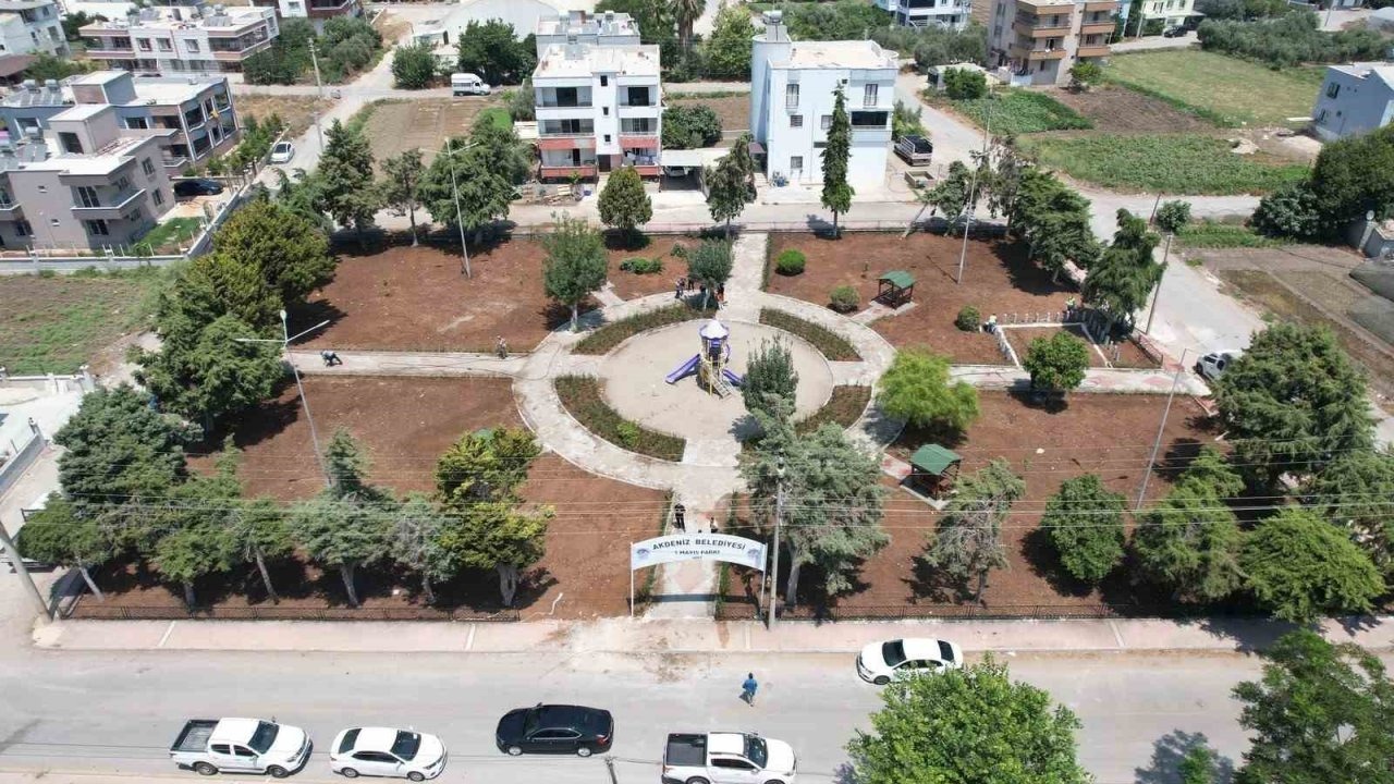Karaduvar 1 Mayıs Parkı yeniden yeşerdi