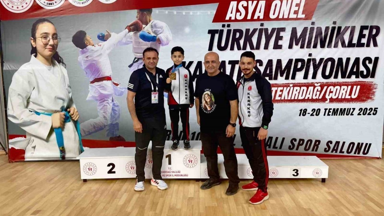 Ispartalı Yalın Berk Türker, karatede Türkiye şampiyonu oldu