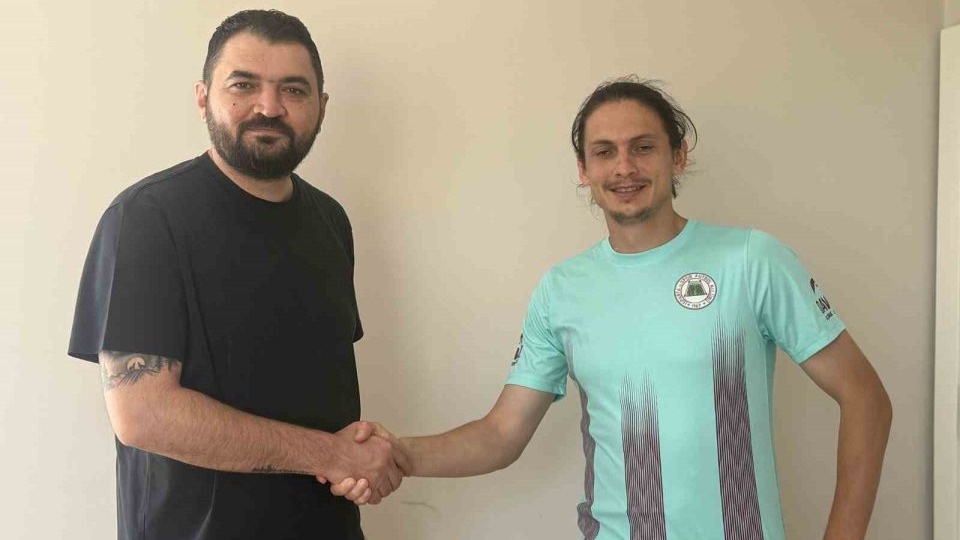 Isparta 32 Spor, orta sahayı güçlendirdi