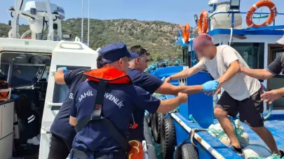 Balıkçı teknesinde rahatsızlanan vatandaşa tıbbi tahliye