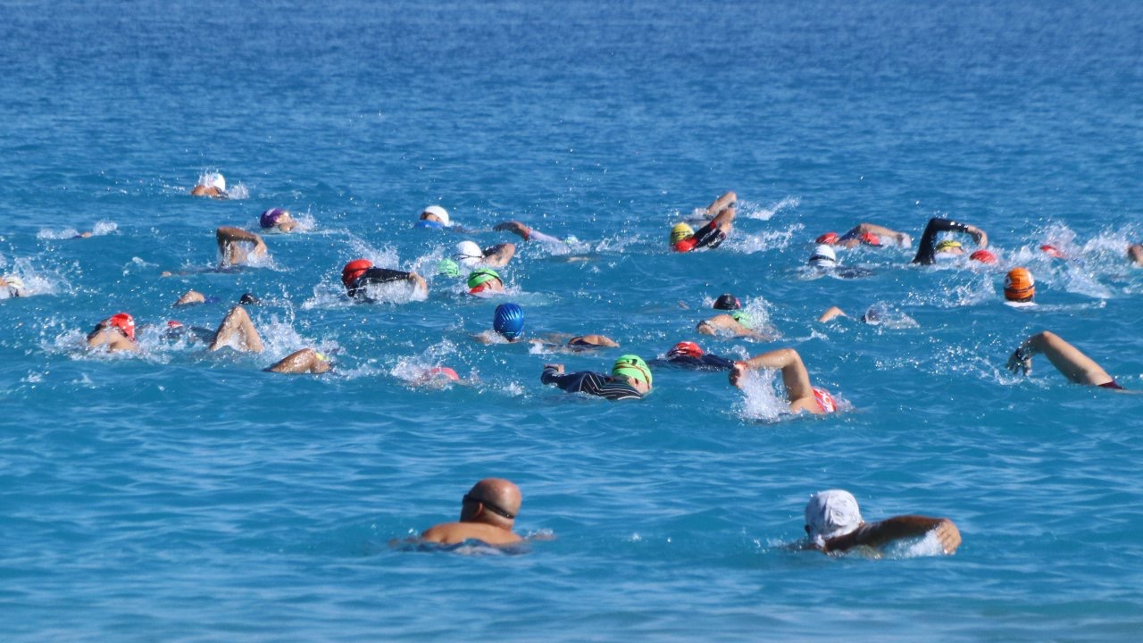 Salda Gölü'nde Triatlon heyecanı