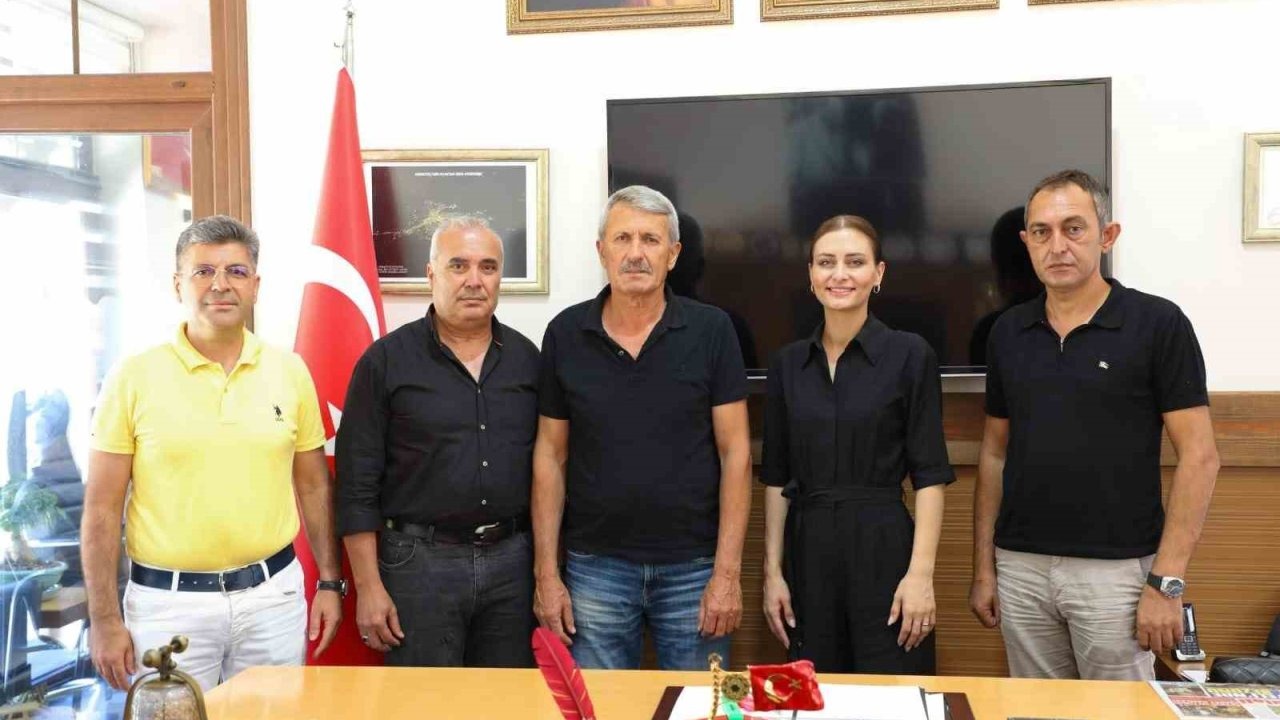 Antalyalılar Derneği, ilçelerde teşkilatlanıyor