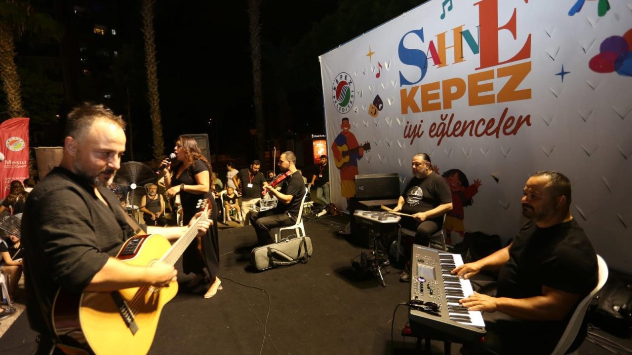 'Sahne Kepez' rüzgarı Yenidoğan Mahallesi’nde esti