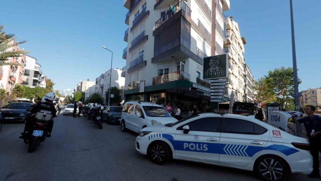 Antalya'da kan donduran olay! Bu kadarı da pes dedirtti