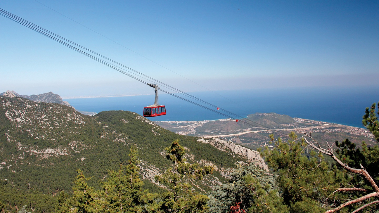 Olympos Teleferik Kemer’e değer katıyor