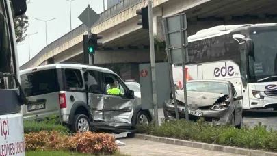 Kırmızı ışık ihlali kaza yaptırdı: 1 yaralı