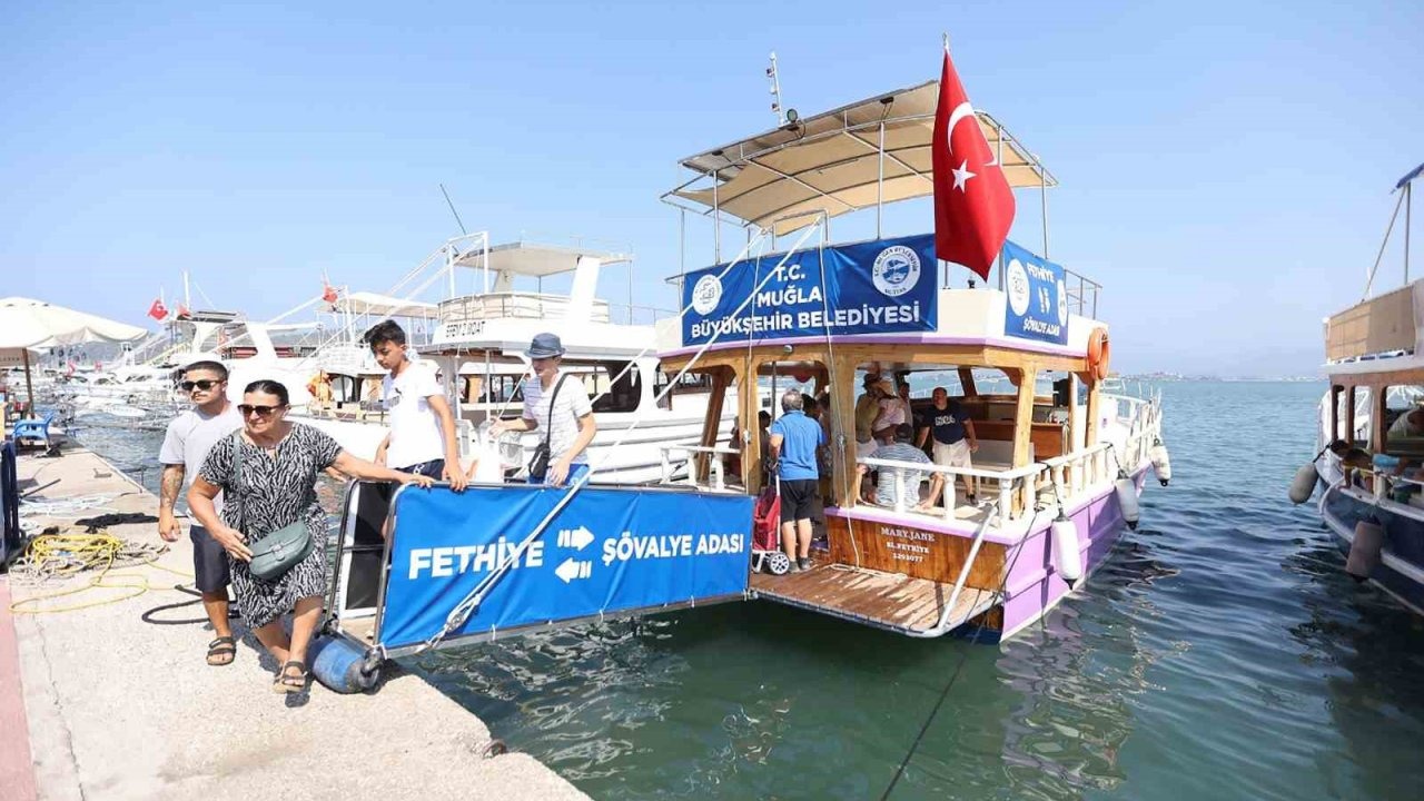 Fethiye-Şövalye Adası yolcu motoru seferleri başladı