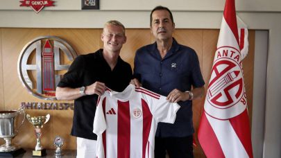 Antalyaspor KV Mechelen takımından Nikola Storm'u kadrosuna kattı