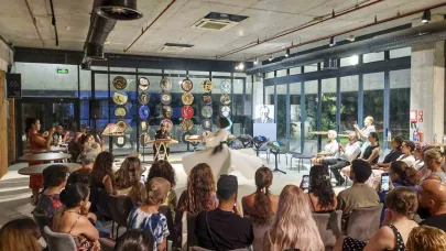Antalya’da hangdrum ve santur atölyesi müzikseverlerle buluştu